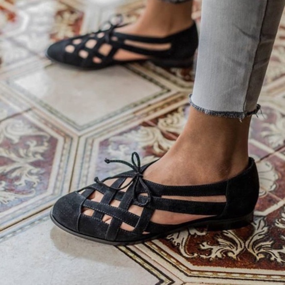 NWB JEFFREY CAMPBELL CANELA CITY FLATS CUT OUT LACE UP